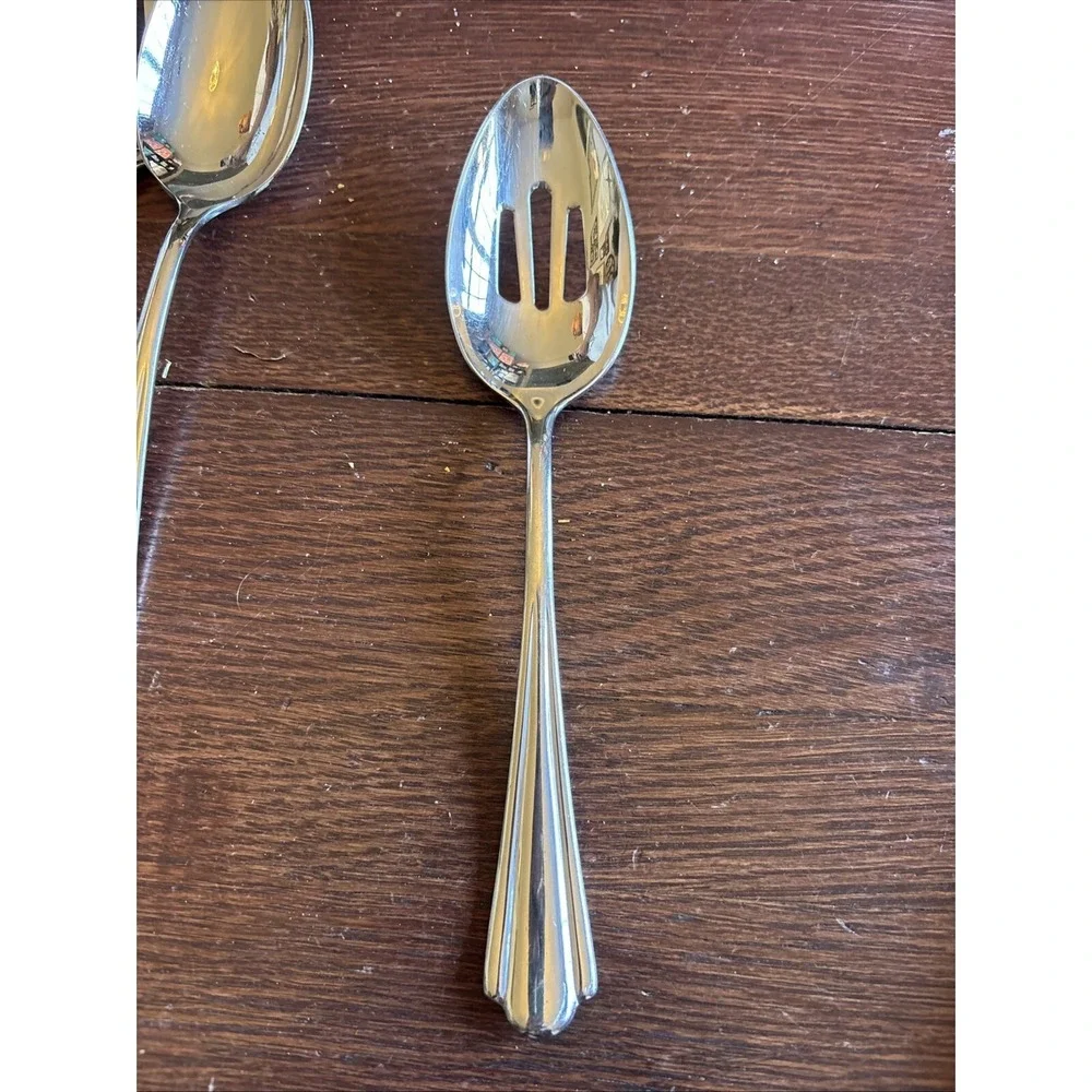 Serving Set Of 4 Petal By Hampton Silversmith Discontinued Stainless Glossy